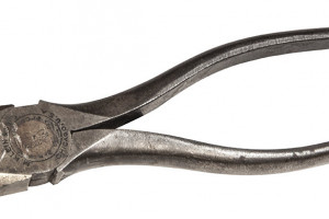 pliers